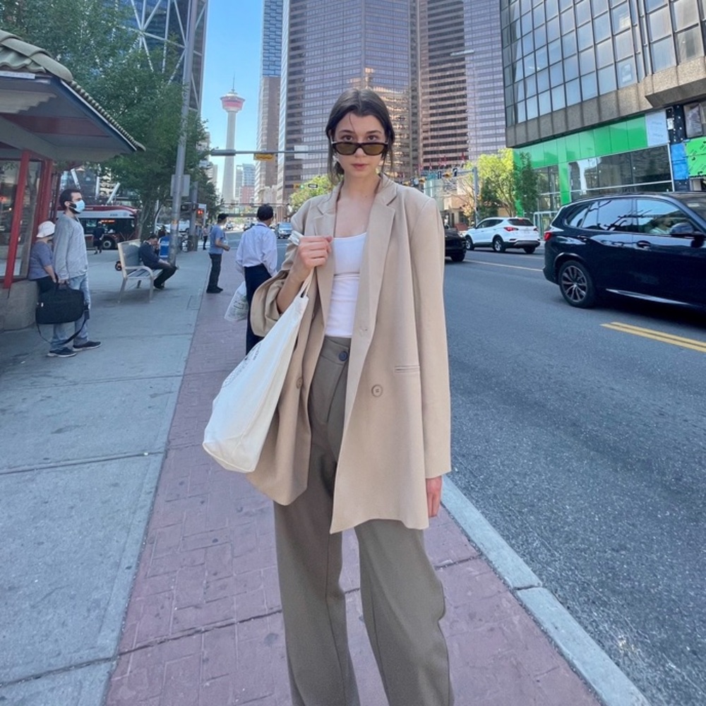 Zara // loose trousers